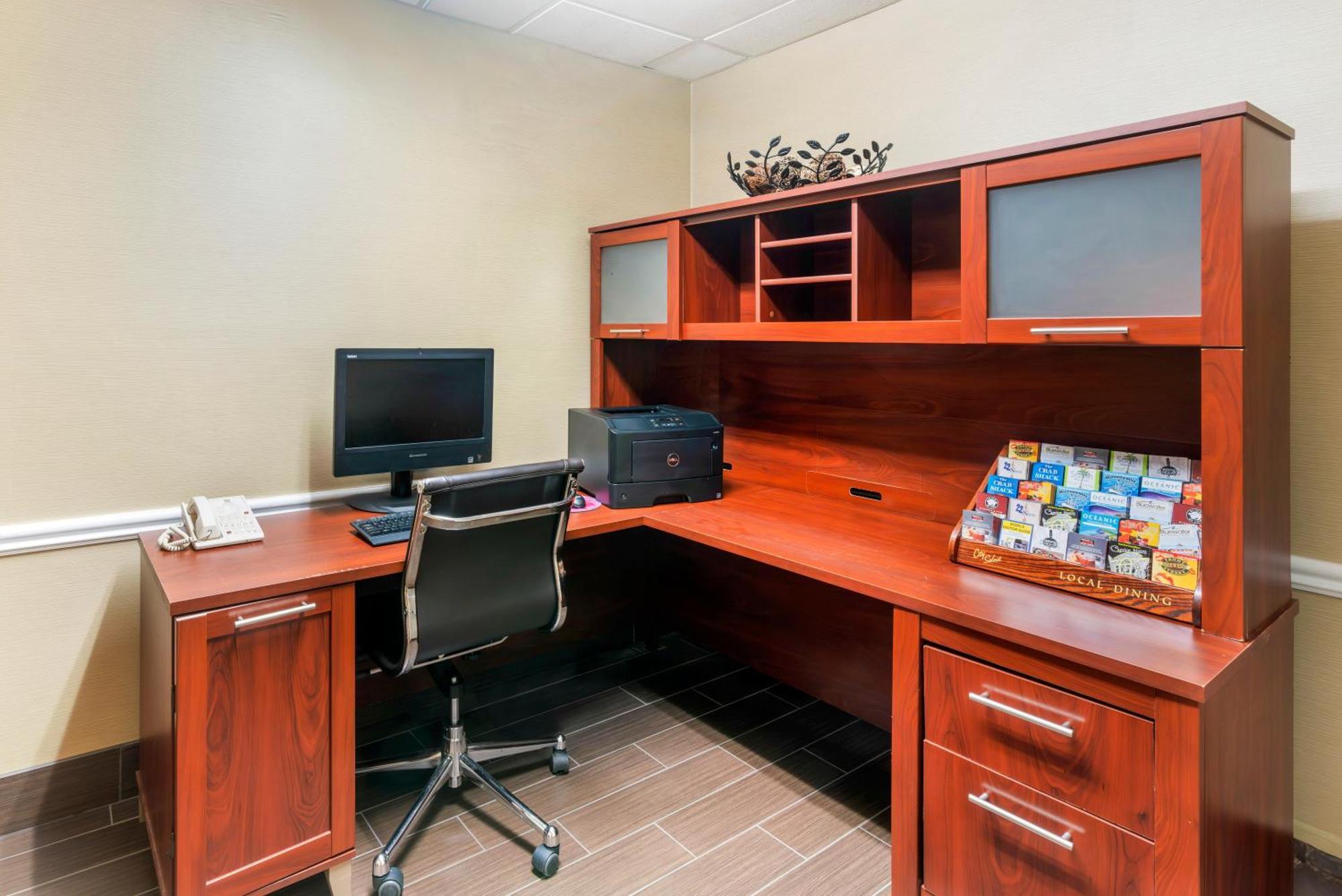 Comfort Near Downtown Hotel 3*